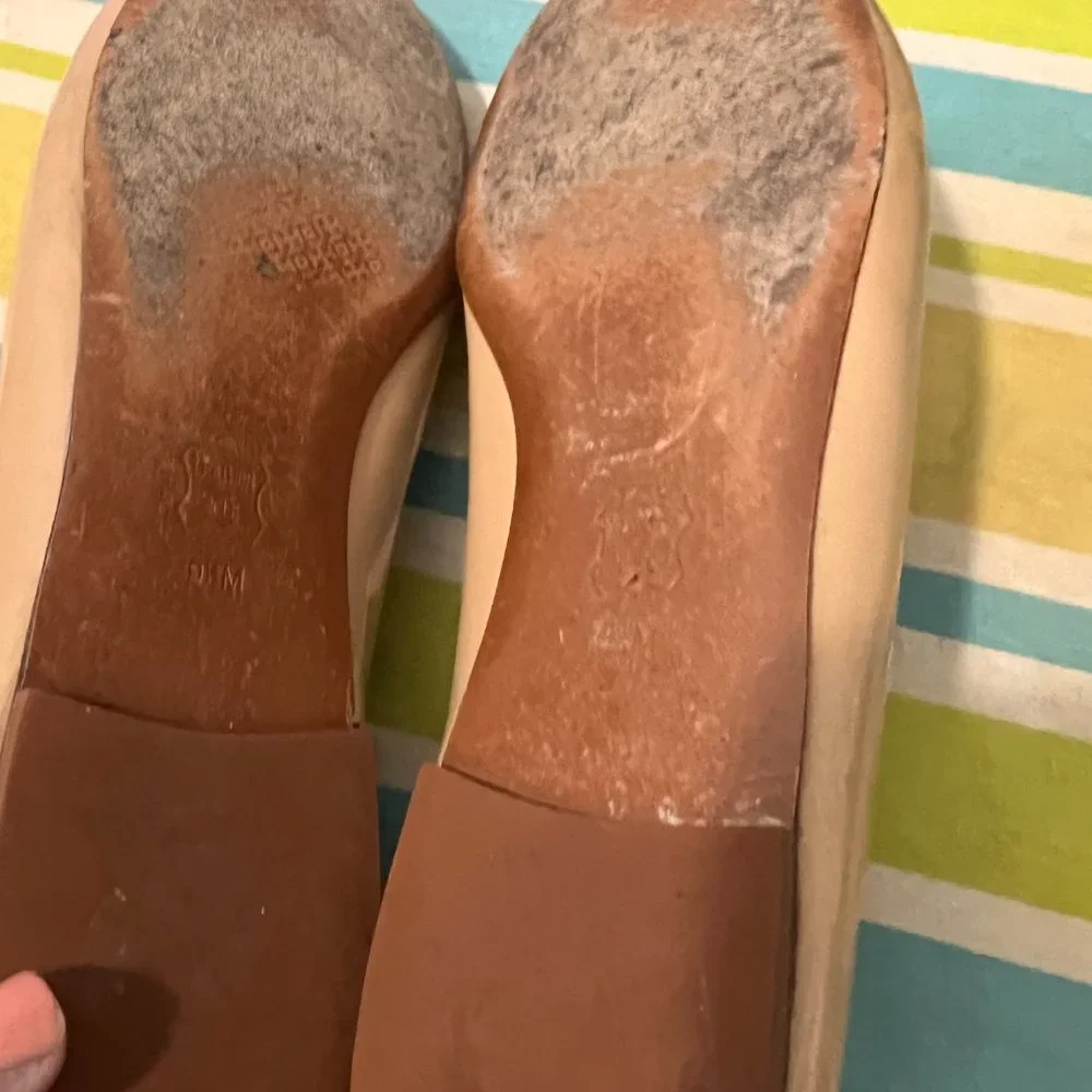 Tory Burch size 8.5 Samantha smoking patent leather tan loafer